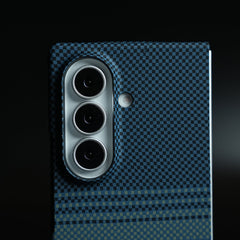 Carbon Fiber Texture Design Cover for Galaxy Z Fold 8 Ultra Hard Pc MagSafe | Blue Green