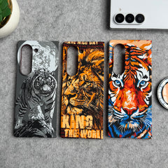 Samsung Galaxy Z Fold 5 Carbon Fiber Texture Tiger Lion Design Hard Pc MagSafe Case Cover