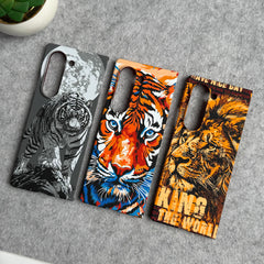 Samsung Galaxy Z Fold 5 Carbon Fiber Texture Tiger Lion Design Hard Pc MagSafe Case Cover