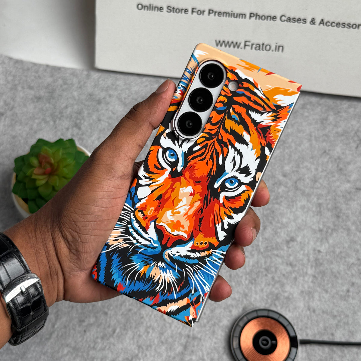 Samsung Galaxy Z Fold 5 Carbon Fiber Texture Tiger Lion Design Hard Pc MagSafe Case Cover
