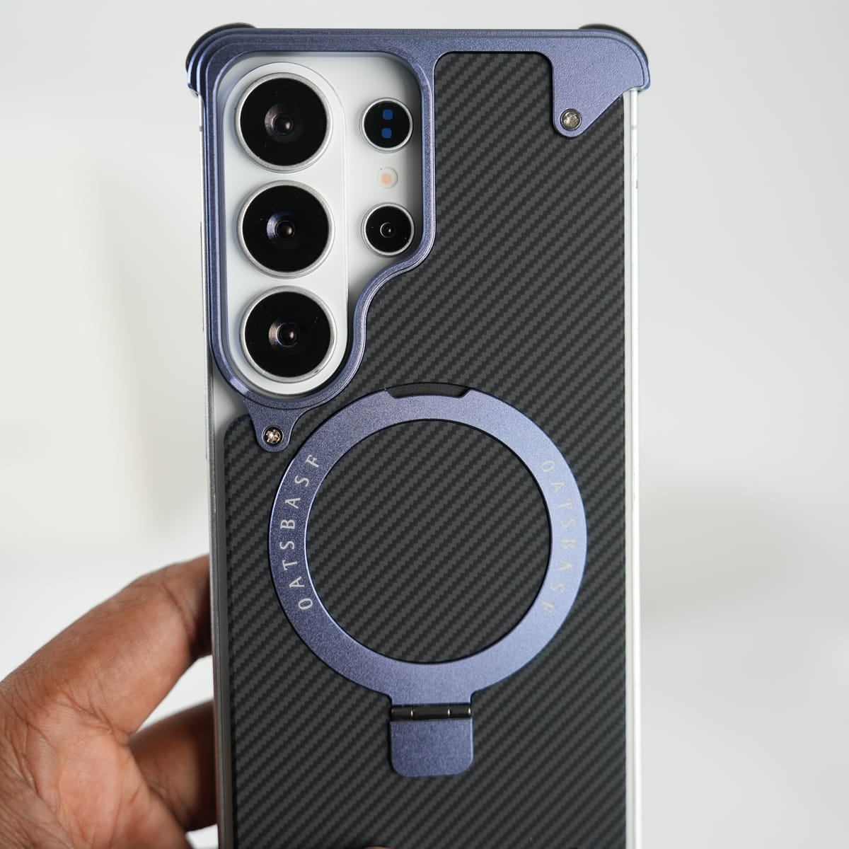 FRATO Aeroflex Metal Galaxy S26 Ultra Carbon Texture Frameless Metal Kickstand Case