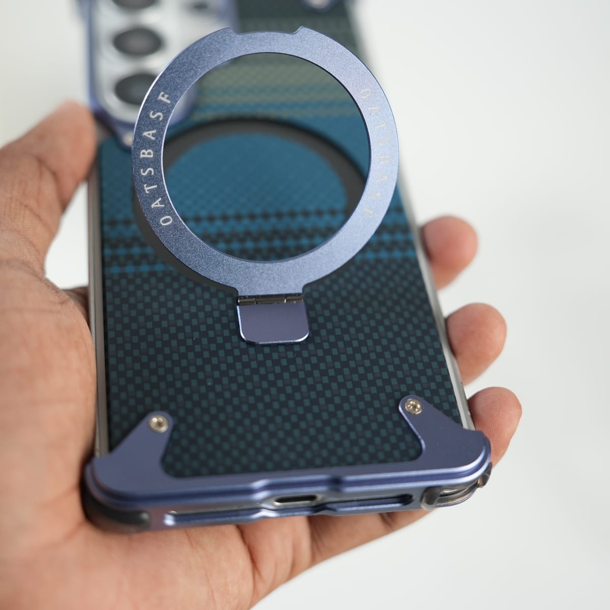 FRATO Aeroflex Metal Galaxy S26 Ultra Premium Aramid Fiber Texture Frameless Metal Kickstand Case