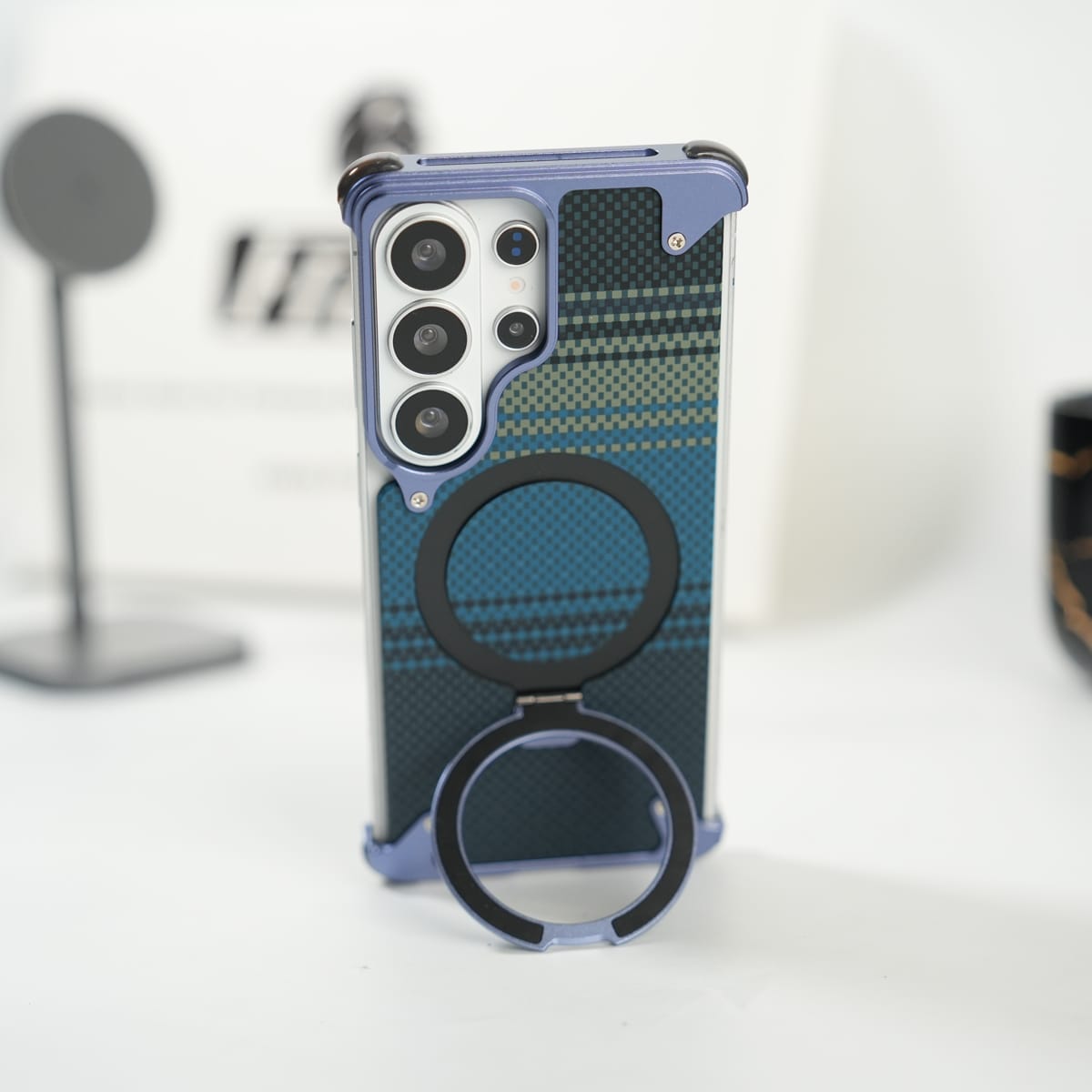 FRATO Aeroflex Metal Galaxy S26 Ultra Premium Aramid Fiber Texture Frameless Metal Kickstand Case