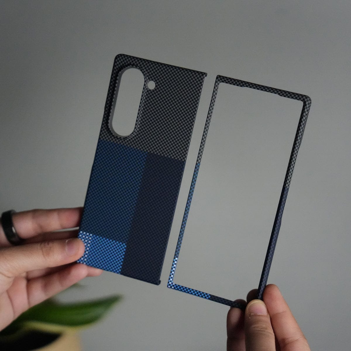 FRATO Fold 6 Collection Galaxy Z Fold 6 Carbon Fiber Texture Aramid Design Hard Pc MagSafe Cover | BlueMix Design
